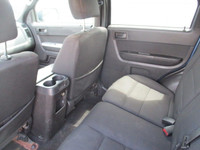 Rare find, This Escape is a manual transmisson. Runs and drives well. Interior in nice shape, Exteri... (image 9)