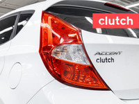 NO ACCIDENTS / CLEAN CARFAX / 1 OWNER / Climate Control, Auxiliary Audio Input, Cruise Control and m... (image 9)