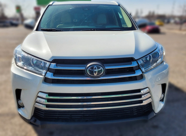 2018 TOYOTA HIGHLANDER XLE (FINANCING AVAILBLE) in ATVs in Strathcona County - Image 2