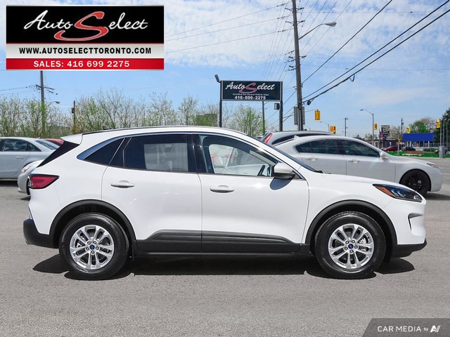2020 Ford Escape SE AWD - Apple Carplay - Android Auto - Clea... in Cars & Trucks in City of Toronto - Image 3