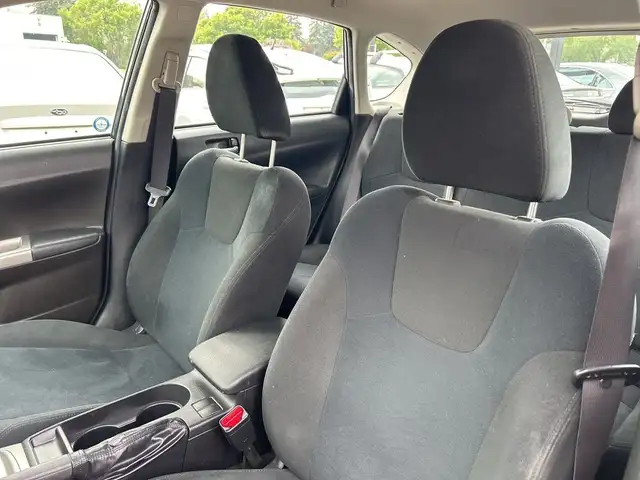 2009 Subaru Impreza 2.5i dans Autos et camions dans Calgary - Image 12