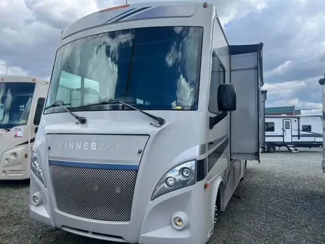 2020 Winnebago Intent 30R in RVs & Motorhomes in Abbotsford - Image 3
