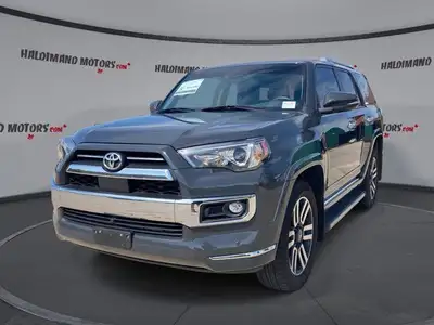 This Toyota 4Runner Limited has a powerful Gas V-6 4.0L engine powering this Automatic transmission....