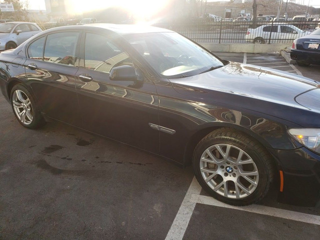 2012 BMW 7 Series 4dr Sdn xDrive AWD in Cars & Trucks in Calgary - Image 4