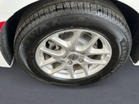 WE CAN GET YOU APPROVED ON THIS 2023 CHRYSLER PACIFICA TOURING L TODAY FEATURED OPTIONS -Rain sensin... (image 6)