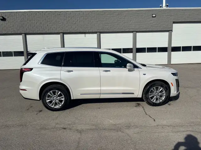 2023 Cadillac XT6 Luxury LEATHER SEATS | POWER LIFTGATE | SIR... in Cars & Trucks in Kawartha Lakes - Image 10