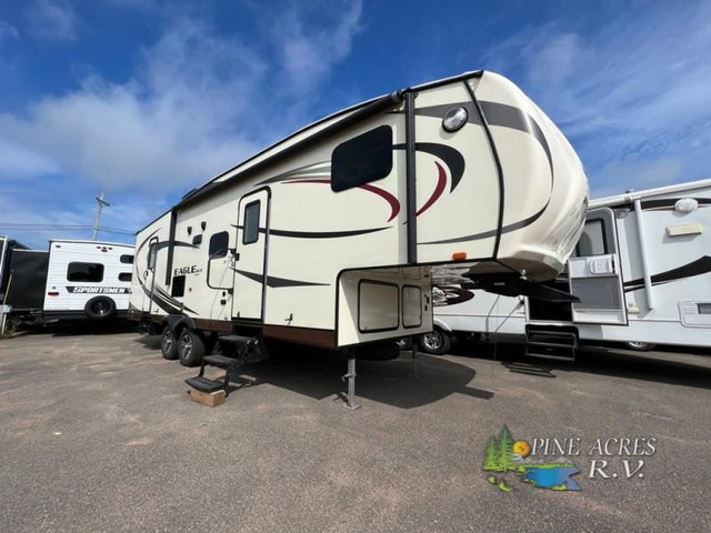 2015 Jayco Eagle HT 26.5BHS in Travel Trailers & Campers in Moncton