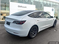 Delivers 131 Highway MPG and 147 City MPG! This Tesla Model 3 boasts a Electric engine powering this... (image 4)