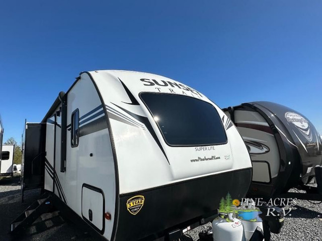 2019 CrossRoads RV Sunset Trail Super Lite SS285CK in Travel Trailers & Campers in Truro