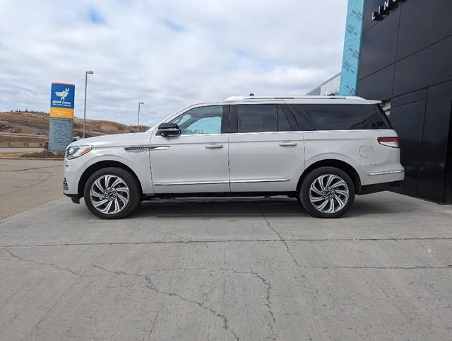2023 Lincoln Navigator L Reserve |NEW in Cars & Trucks in Fort McMurray - Image 2