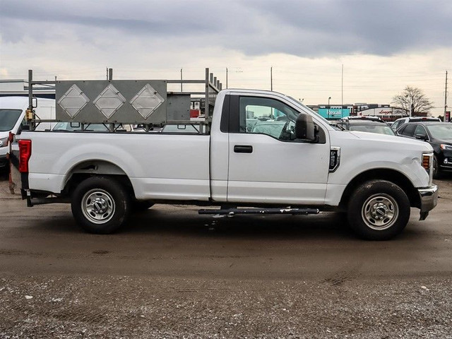 2018 Ford F-250 XL 2WD Reg Cab 8' Box in Cars & Trucks in Markham / York Region - Image 4