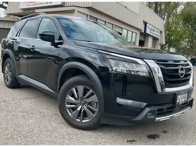 Vehicle Highlights: - Accident free - 7 passenger - Well optioned Just landed is a beautiful Nissan...