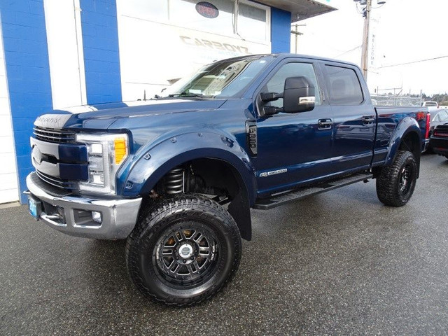 2017 Ford Super Duty F-350 SRW Lariat FX4 Diesel/6" Lift, 37" Fa in Cars & Trucks in Delta/Surrey/Langley