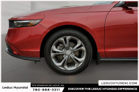 2023 Honda Accord EX Experience the Honda Accord EX with only 52393 km on the odometer. Finished in... (image 7)