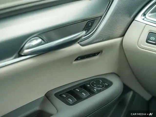 2021 Cadillac XT5 AWD Premium Luxury | Sunroof | Lane Keep in Cars & Trucks in Windsor Region - Image 21