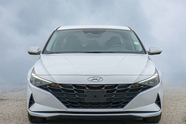 2023 Hyundai Elantra Preferred IVT | 1 OWNER | HDT WHEEL in Cars & Trucks in Guelph - Image 2
