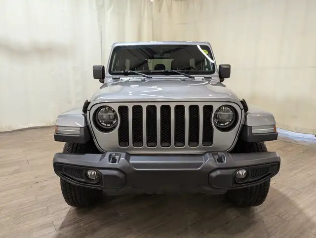 2021 Jeep Wrangler Unlimited Sahara in Cars & Trucks in Calgary - Image 3