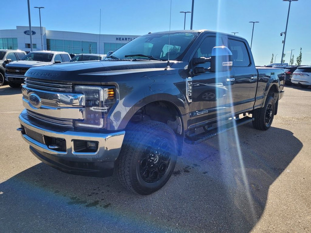 2017 Ford F-350 SUPER DUTY LARIAT | ULTIMATE PACKAGE | DIESEL in Cars & Trucks in Strathcona County