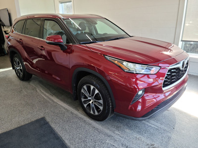 2020 Toyota Highlander ******XLE AWD