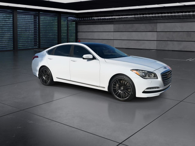 2015 Hyundai Genesis 5.0 Ultimate l NAVI l Back-Up Camera l Vent in Cars & Trucks in Calgary - Image 2