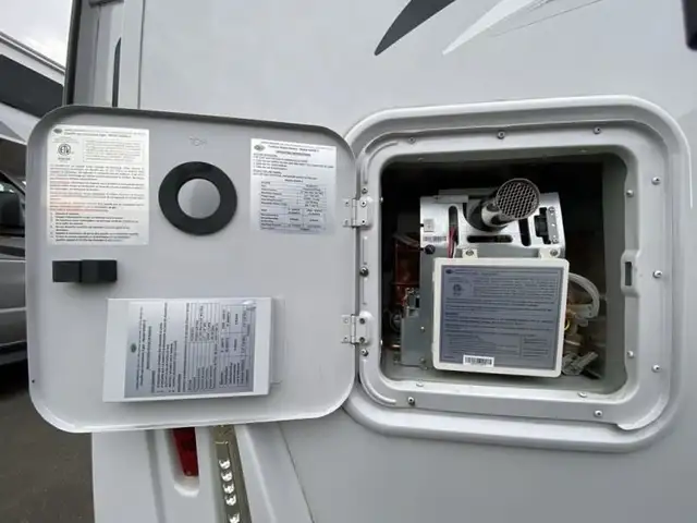 2023 Thor Motor Coach Compass AWD 23TW in RVs & Motorhomes in Abbotsford - Image 36