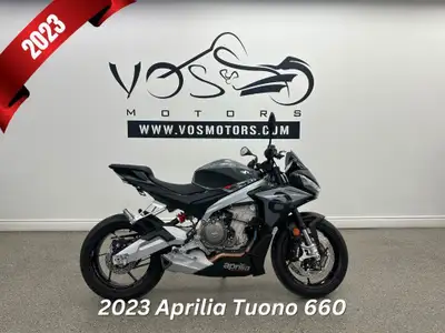 -Financing Available This sharp streetfighter is powered by a 659 cc liquid-cooled parallel-twin, ge...