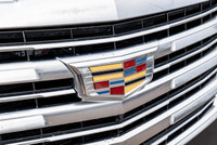 LOW KM! - Premium LEATHER Interior - Power SUNROOF - NAVIGATION - TOUCHSCREEN Display - BOSE Premium... (image 8)