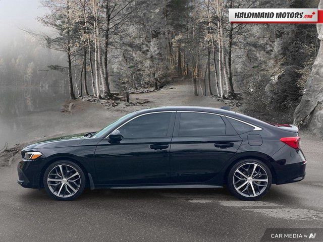 2023 Honda Civic Sedan Touring in Cars & Trucks in Hamilton - Image 2