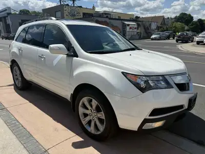 2011 ACURA MDX TECH PKG 3.7L 6 CYLINDER AWD 7 PASSENGERS 219,000 KM NO ACCIDENT CARFAX AVAILABLE! TW...