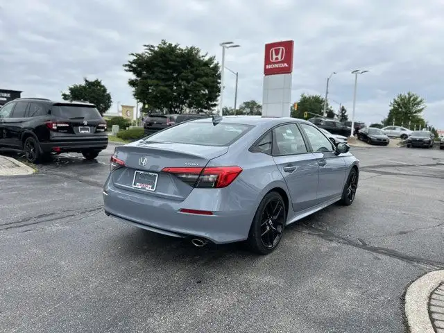 2022 Honda Civic Sedan Sport in Cars & Trucks in Hamilton - Image 6