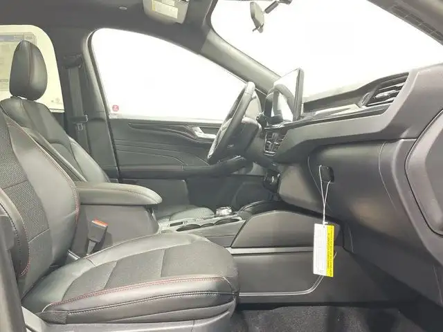 2025 Ford Escape ST-Line - 300A in Cars & Trucks in Strathcona County - Image 27