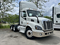 Ryder Stock ID: 840610 Transmission Type/Speed: AUTO 12 Engine: DIESEL DD13 GHG'17 450/1625 Horse Po... (image 4)
