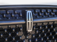 Navigation, Wireless Charging, Heated Seats, Heated Steering Wheel, Power Liftgate! This Lincoln Nau... (image 9)