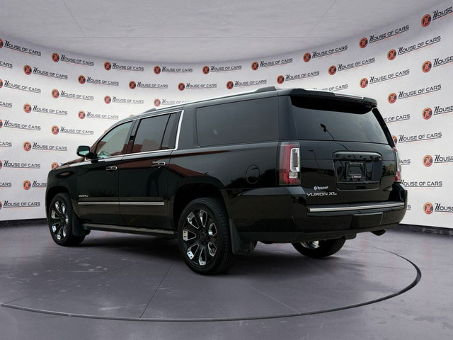 2019 GMC Yukon XL 4WD 4dr Denali in Cars & Trucks in Calgary - Image 4