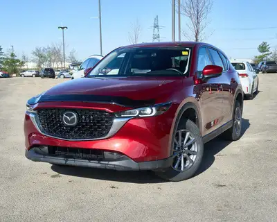 Delivers 29 Highway MPG and 23 City MPG! This Mazda CX-5 boasts a Regular Unleaded I-4 2.5 L/152 eng...
