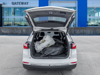 FUEL EFFICIENT DIESEL! Discover your everyday escape. The 2018 Chevrolet Equinox LT is the smart and... (image 6)