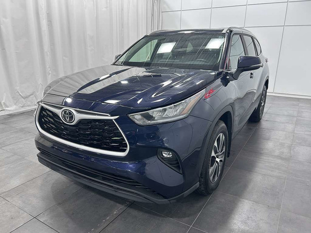 2023 Toyota Highlander XLE AWD - INT. CUIR - TOIT OUVRANT - SIRI in Cars & Trucks in Québec City - Image 3