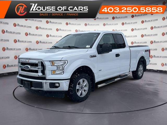  2017 Ford F-150 4WD SuperCab 145 XLT in Cars & Trucks in Calgary