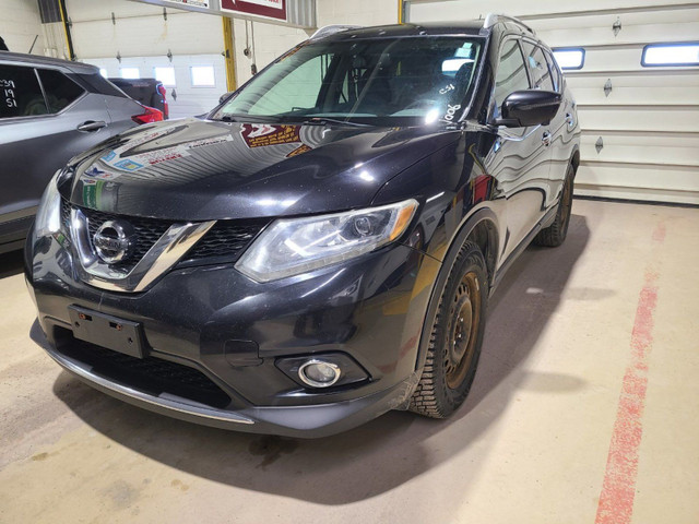 2016 Nissan Rogue SL in Cars & Trucks in City of Montréal