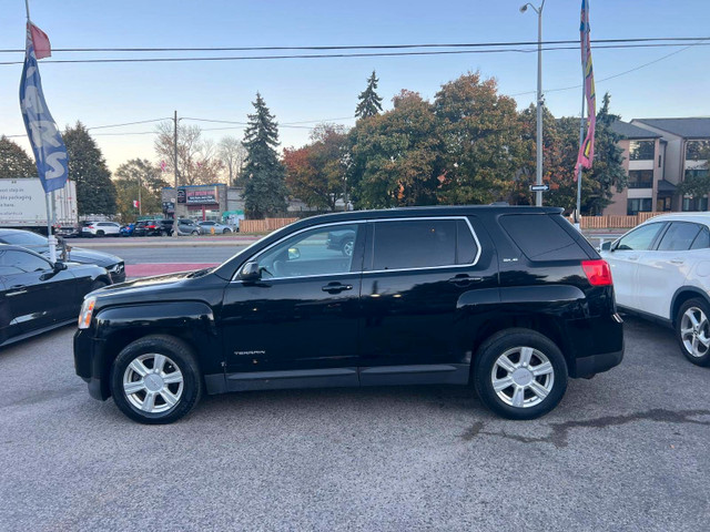 2015 GMC Terrain AWD 4dr SLE w/SLE-1 in Cars & Trucks in City of Toronto - Image 2