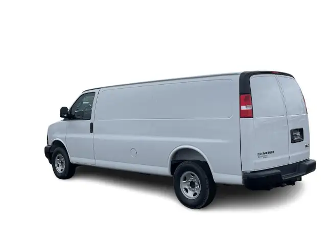 2025 GMC Savana Cargo 2500 WT 155 in Cars & Trucks in City of Montréal - Image 10