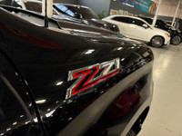 **SUMMER SPECIAL!** FEATURING : V8 POWERED, 4WD, Z71 TRAIL BOSS, LONGBED, BEDLINER, WOOD TRIMS, CREW... (image 3)