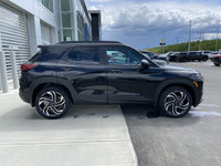 AMVIC Licensed Dealer Make your presence known on the Calgary roads with the 2025 Chevrolet Trailbla... (image 9)