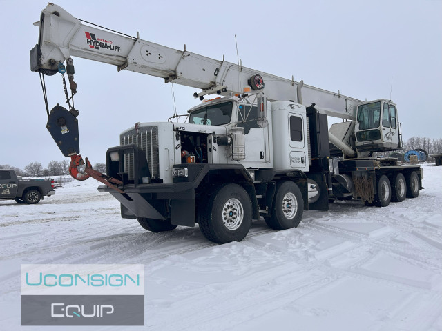 2012 Kenworth C500 45 Ton Boom/Crane Truck in Heavy Trucks in Edmonton - Image 2