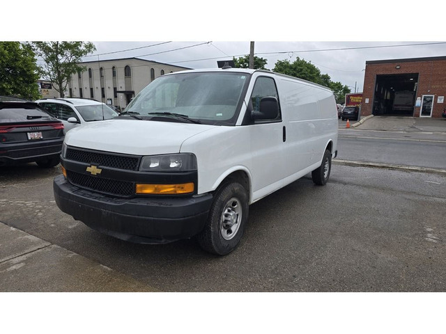 2021 GMC Savana Cargo Van G3500 - 155WB - Extended Cargo - 6.6L  in Cars & Trucks in City of Toronto - Image 3
