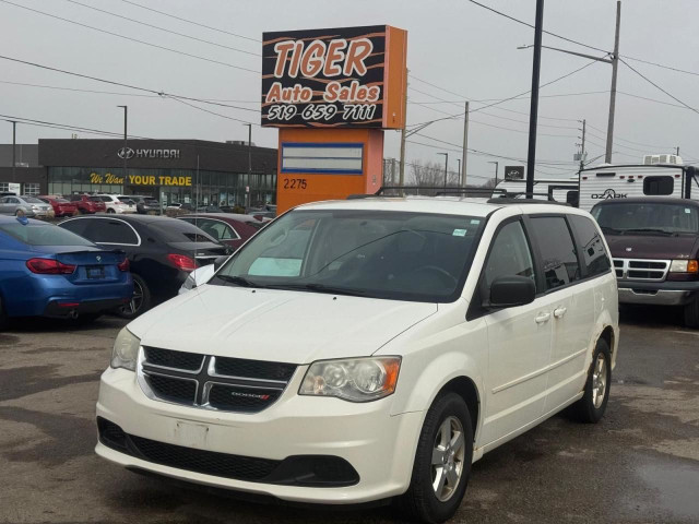 2012 Dodge Grand Caravan SXT, ALLOYS, STOWNGO, RUNS WELL, AS IS  in Cars & Trucks in London - Image 3