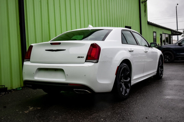 2022 Chrysler 300 Touring L • NAV • HEATED LEATHER • REMOTE STAR in Cars & Trucks in Ottawa - Image 3