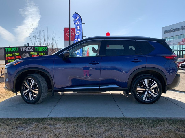 2021 Nissan Rogue Platinum Heated Leather Seats and Steering Whe in Cars & Trucks in Medicine Hat - Image 2
