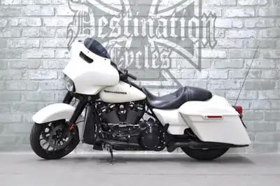 2018 Street Glide Special FLHXS for sale in Bonneville Salt Denim paint which POPS on the the blacke...