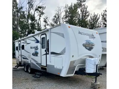 Please contact Mike at 250-488-4027 for more information Just arrived this great one owner 2012 Outd...